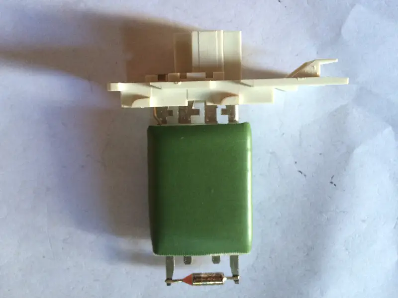 Detail Display of Auto AC Resistor AC.125.295
